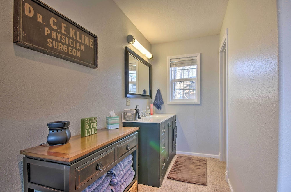 'bittersweet Lakefront Retreat' w/ Hot Tub & Dock! view 2