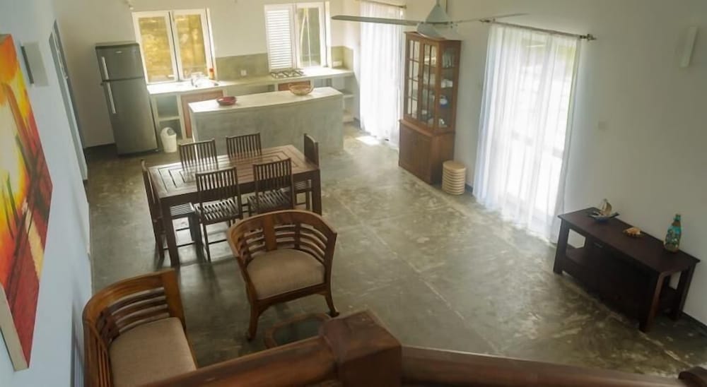 Muhudu Rella Villa