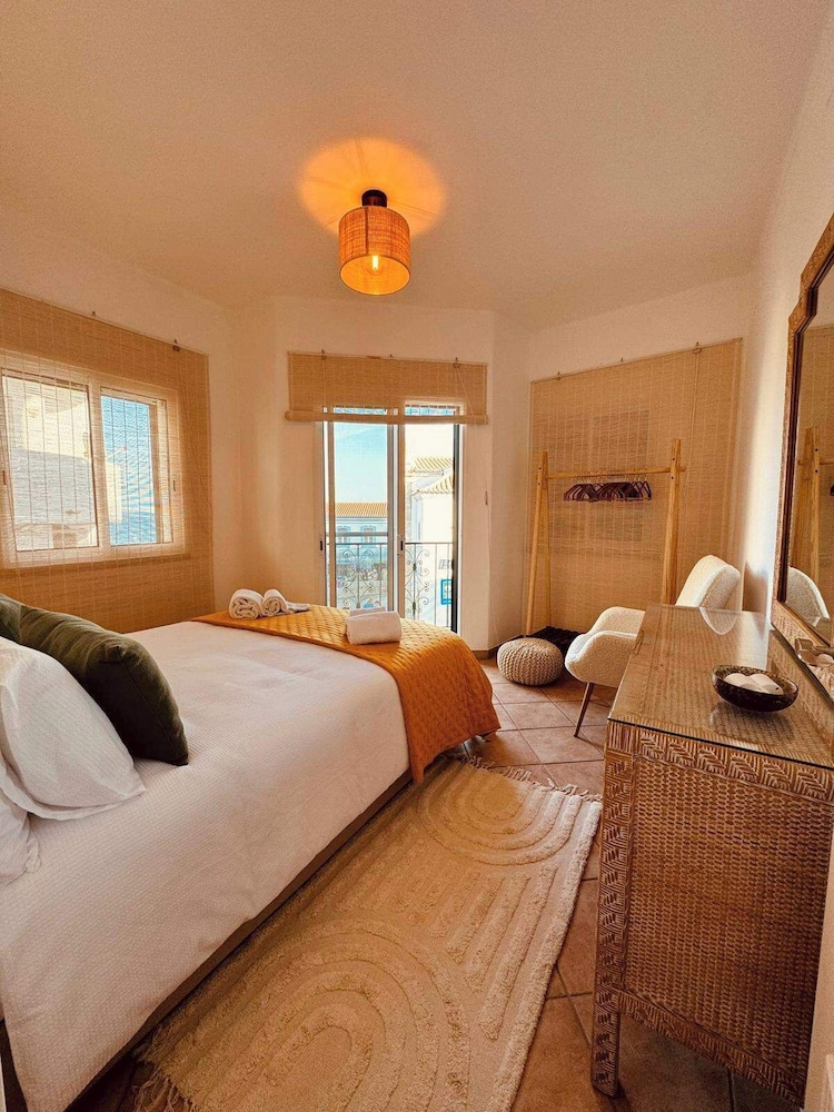 Cosy 3 bed Apartment Albufeira Old Town