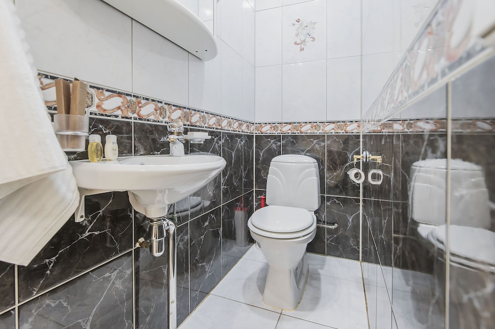 GM Apartment Staropimenovskiy 16