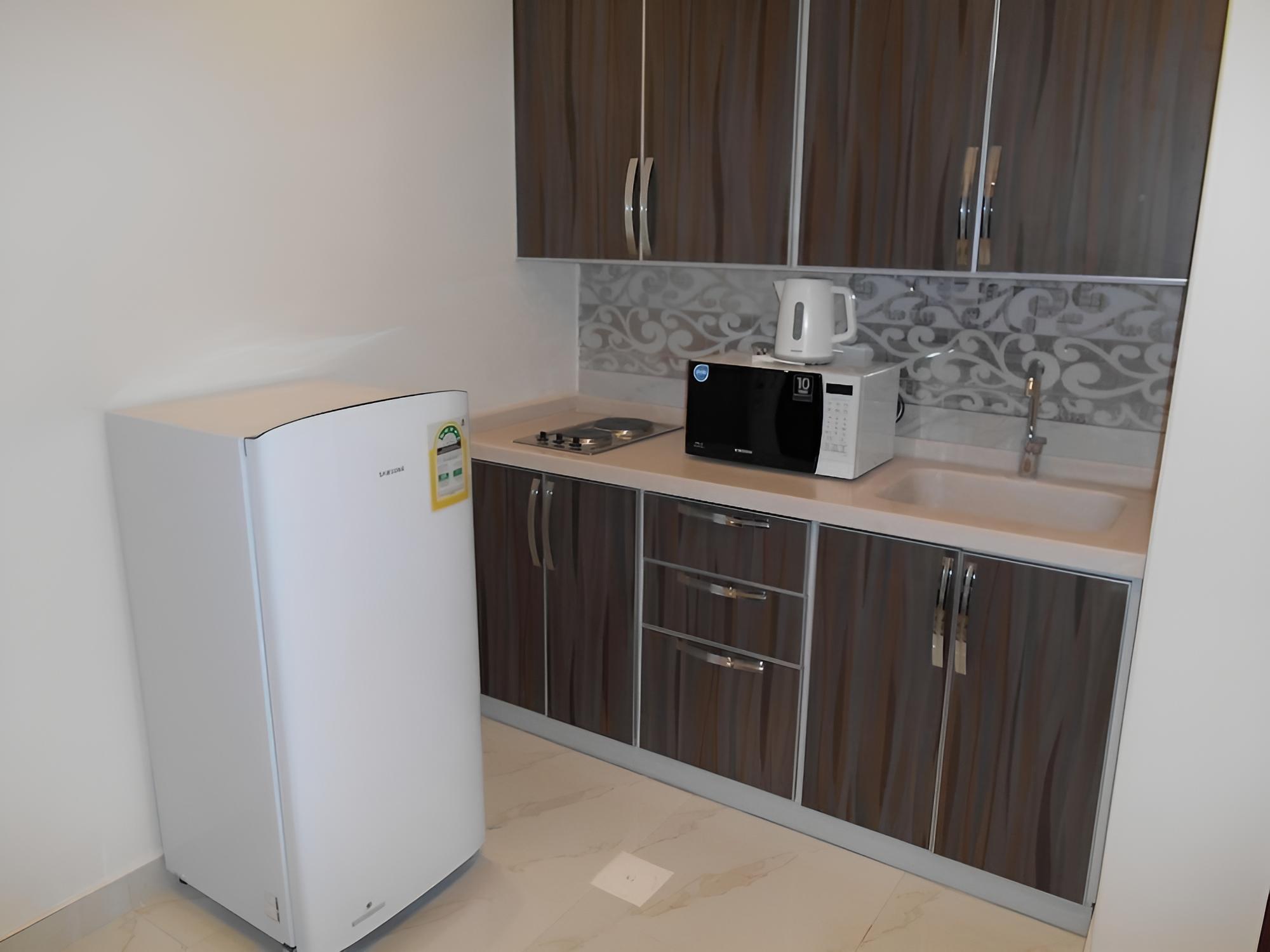Julanar Alsharq Suites