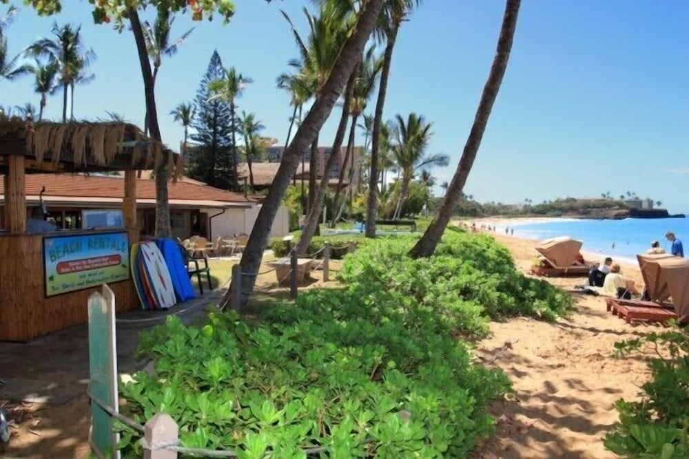 Maui Kaanapali S #a517 Studio Bedroom Condo by RedAwning