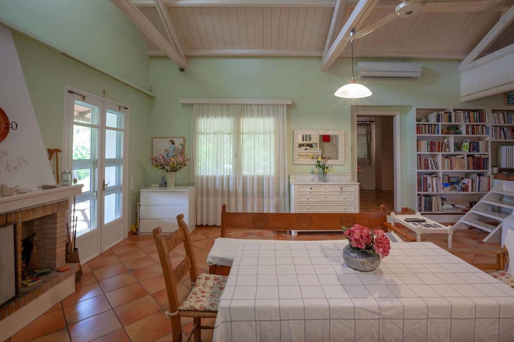 Beautiful mini eco farmhouse