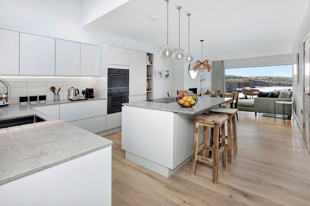 Bovisand Harbour by Smart Welcomes