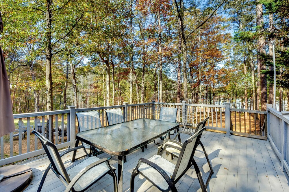 Waterfront Martin Home w/ Fire Pit & Large Deck