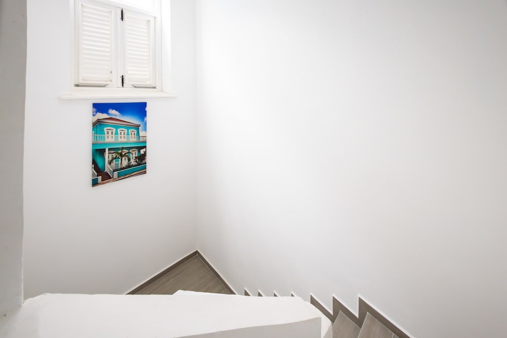 Willemstad Historic City Suites