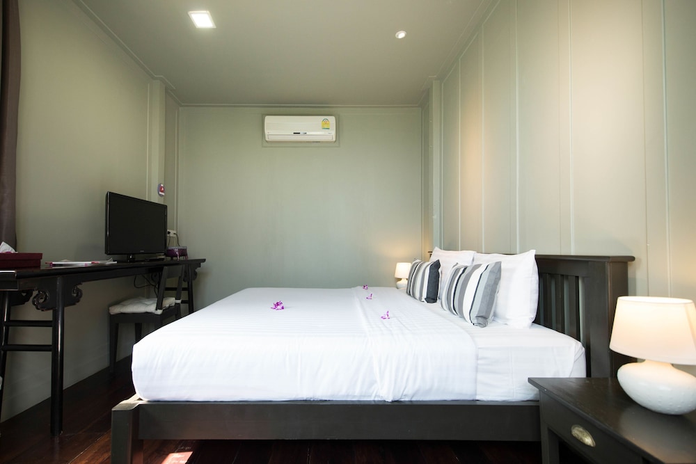 Dorm of Happiness by Tharaburi Resort