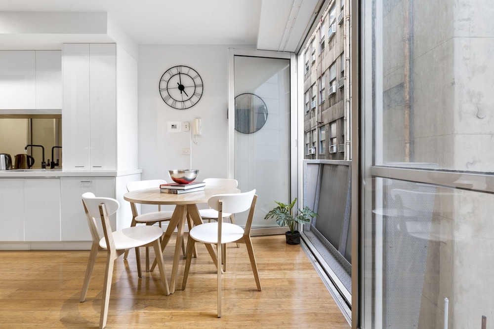 Melbourne Vacations - Kristina, 1BDR Melbourne Apartment - Property Image 3