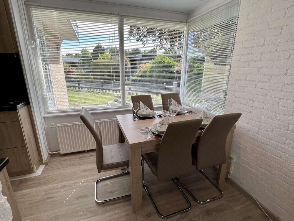 Pet-friendly Bungalow Near Beach