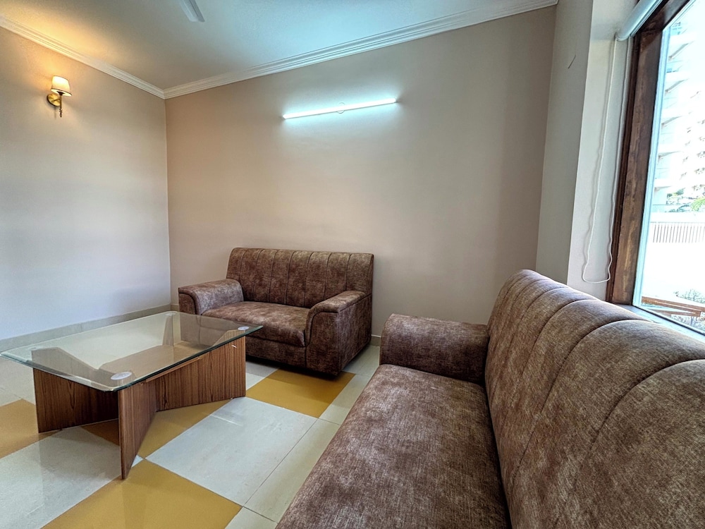 Luxury 4 Bedroom's Independent villa