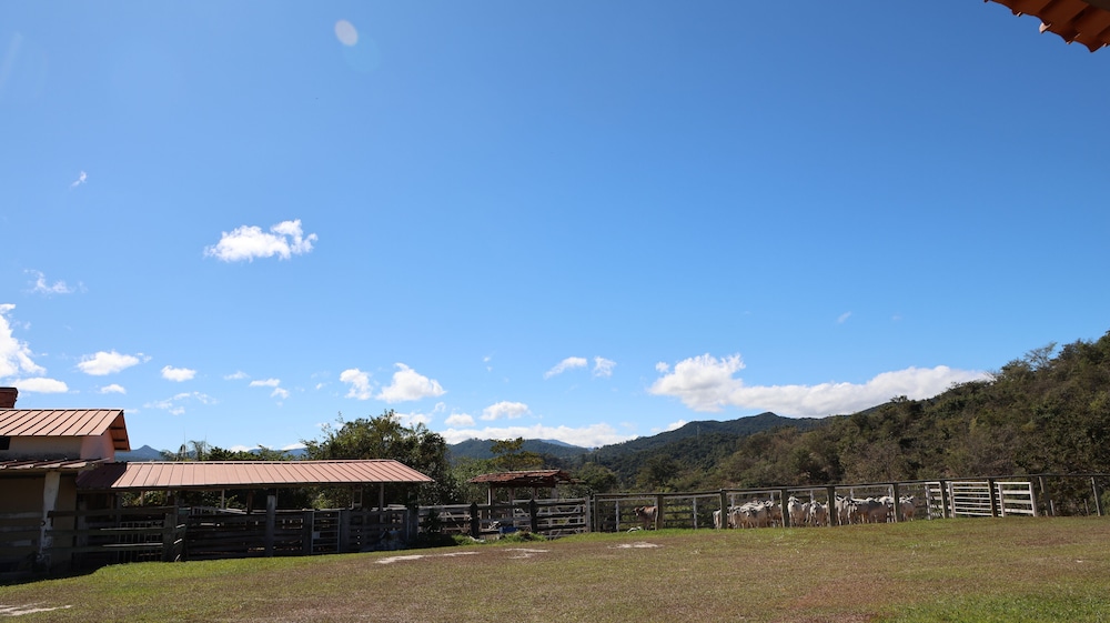 Rancho Topo da Montanha - Nova União MG