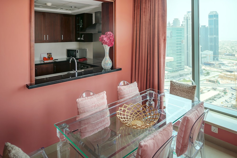 Dream Inn Dubai – 29 Boulevard with Private Terrace