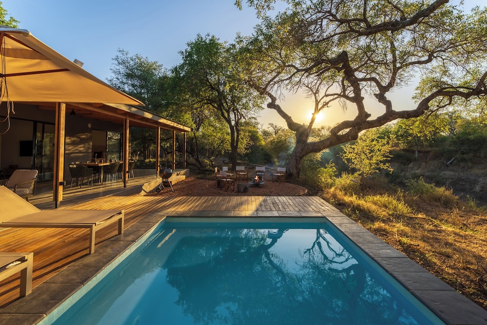 Nomads Den - Safari Villas in Hoedspruit
