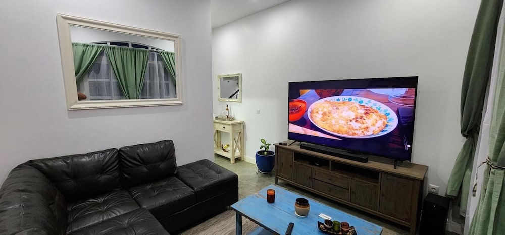 Casinha Nova - Entire Home With City & Ocean View in Sao Filipe