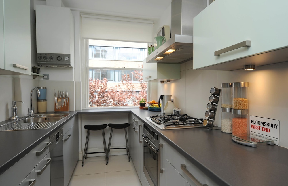 West End Hideout Apartment London