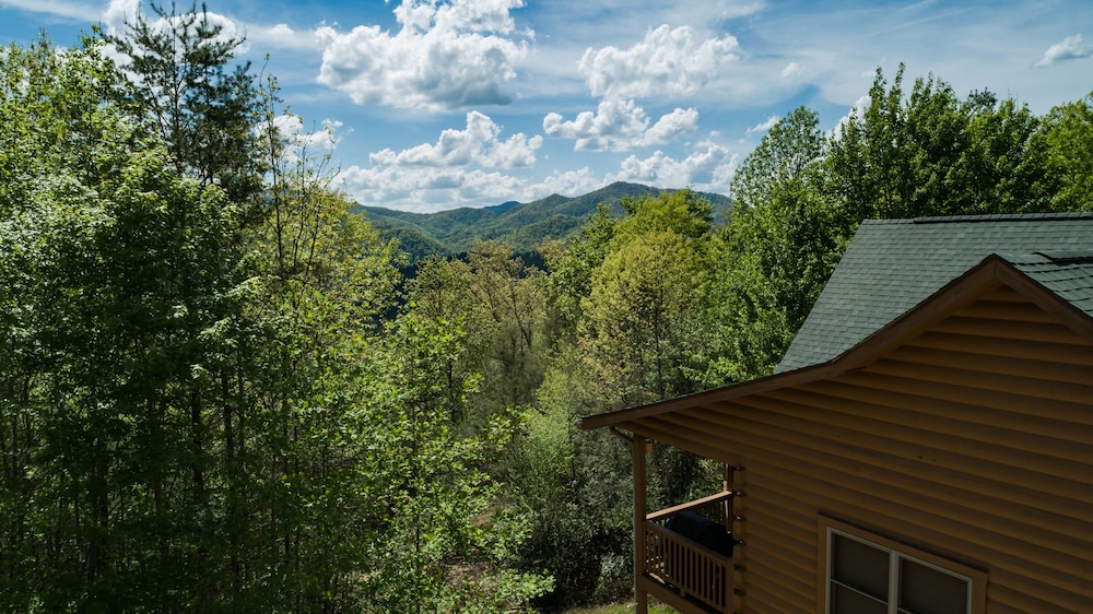 stayNantahala - Smoky Mountain Cabins
