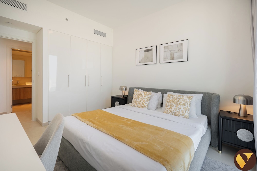 Downtown with Direct Access to Dubai Mal