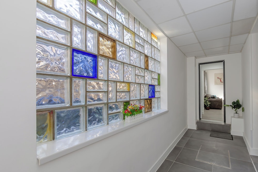 Apartment - Sleeps 7 - Parking - Close to Pier