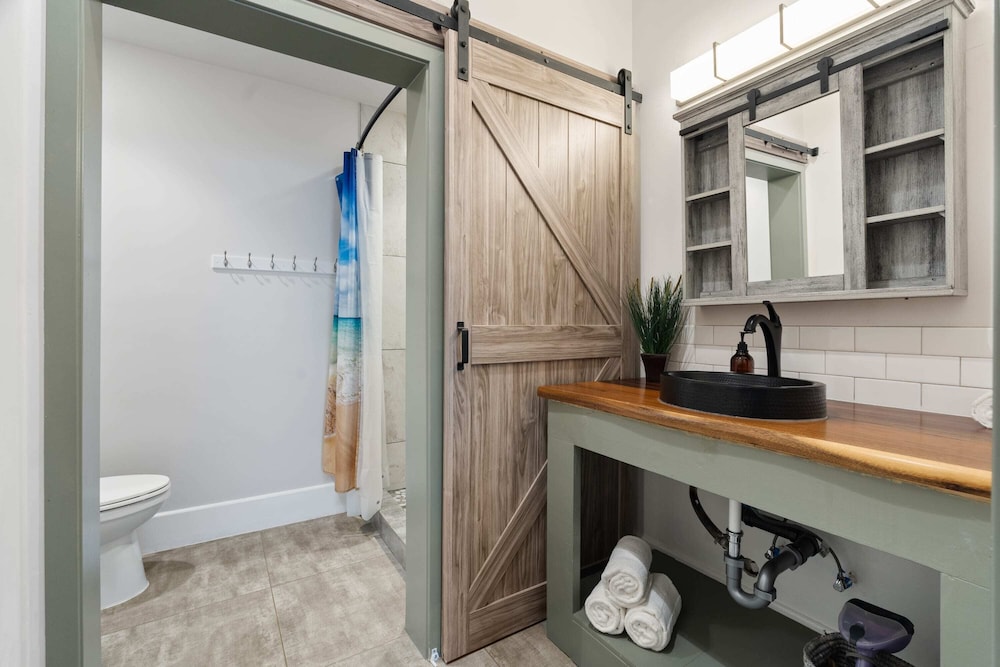 6BR Sanctuary