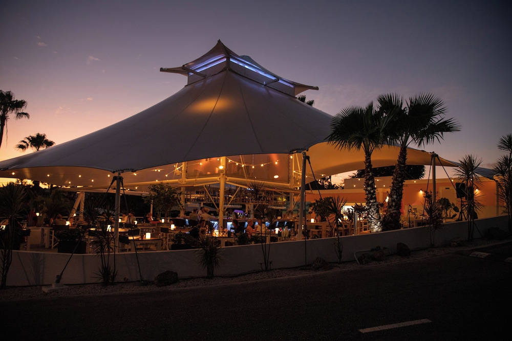 Chogogo Dive & Beach Resort Curacao