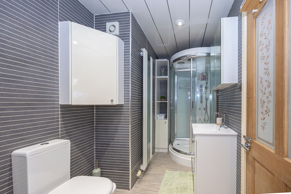 Relaxing 4BR Near City Centre