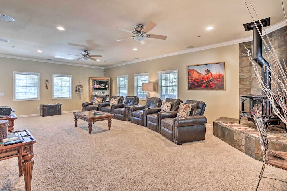 Huge Lake Arrowhead Home w/ 3 Decks & Grill! view 5
