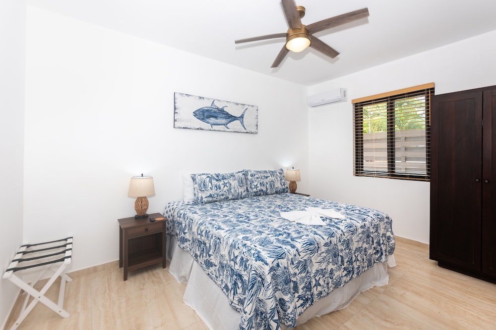 Seahorse Escape-5 bedroom 5 Condo