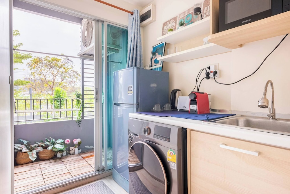 Condo Resort BTS Punnawithi Bill Included