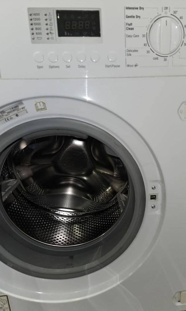 London Heathrow Luxury Apartment - Fully Equipped