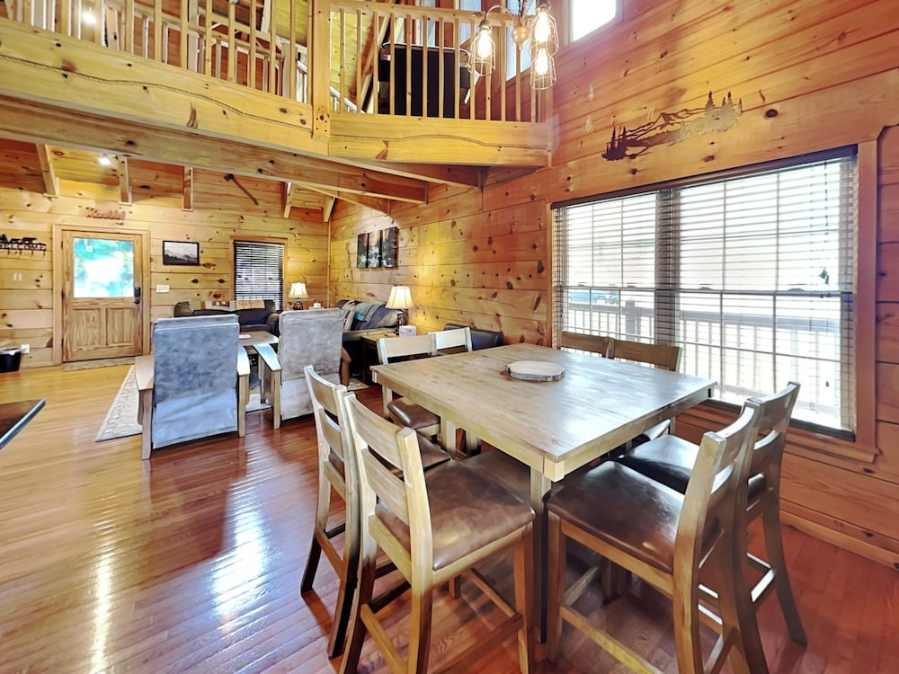 Mulbeary Mountain Cabin