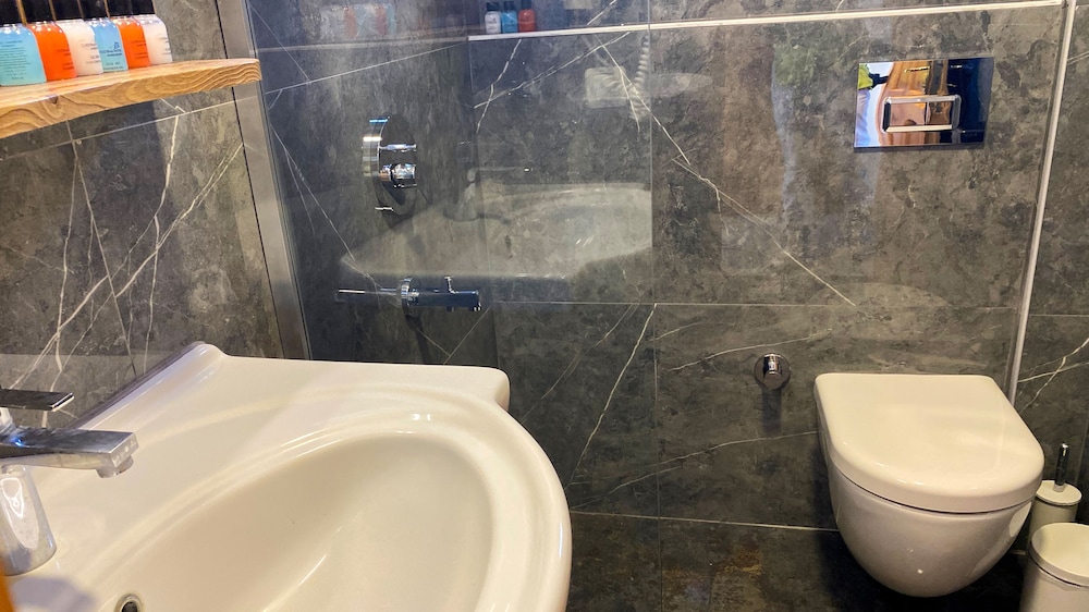 Destina Suit Otel - Image 31