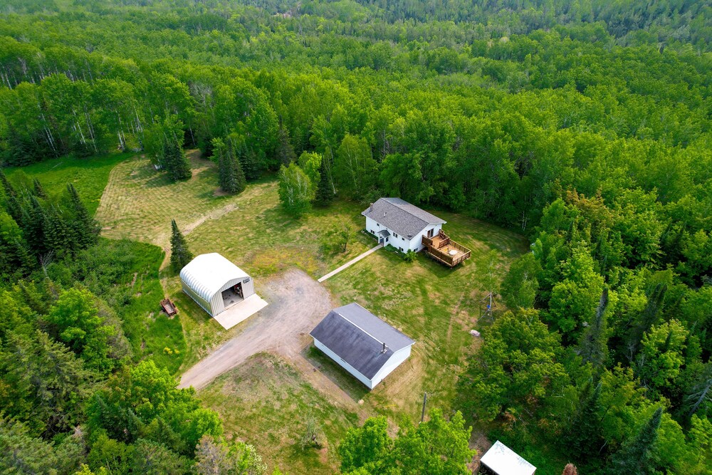South Range Home - 6 Mi to Lake Superior! view 2