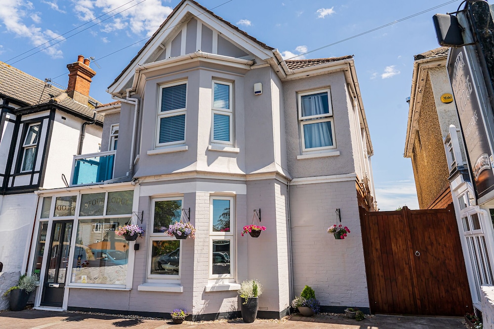 Stour Lodge Guest House