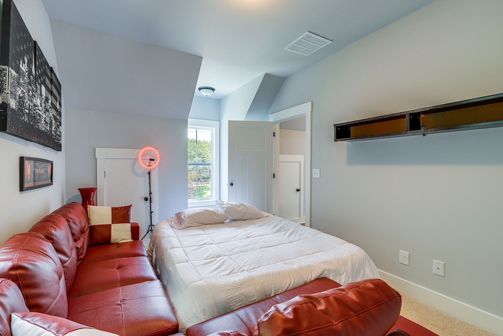 Quaint Newnan Vacation Rental Near State Park!