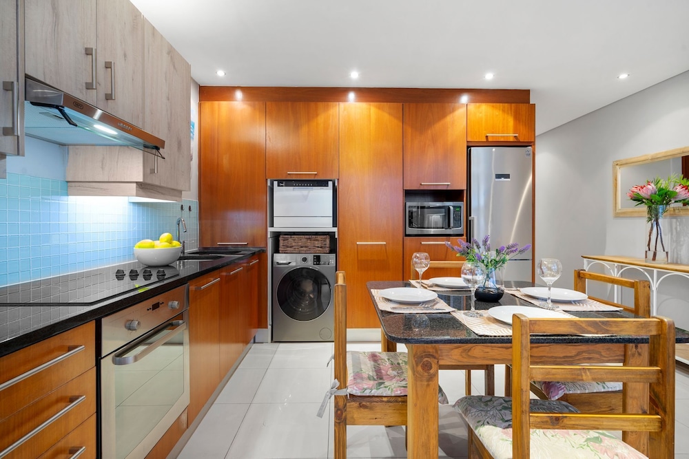 Eden On The Bay 104