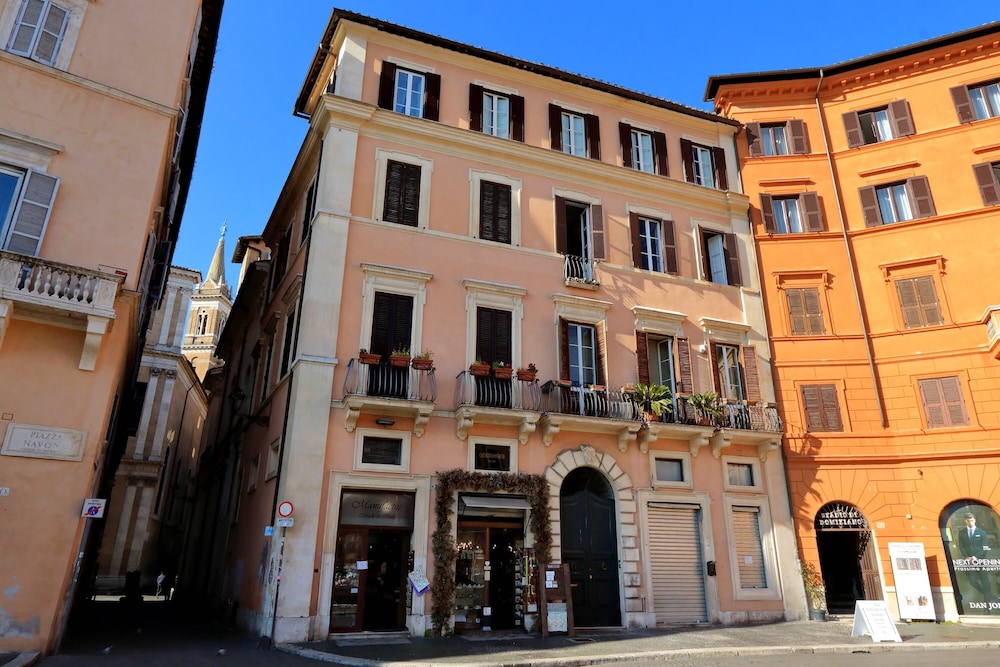Navona - WR Apartments