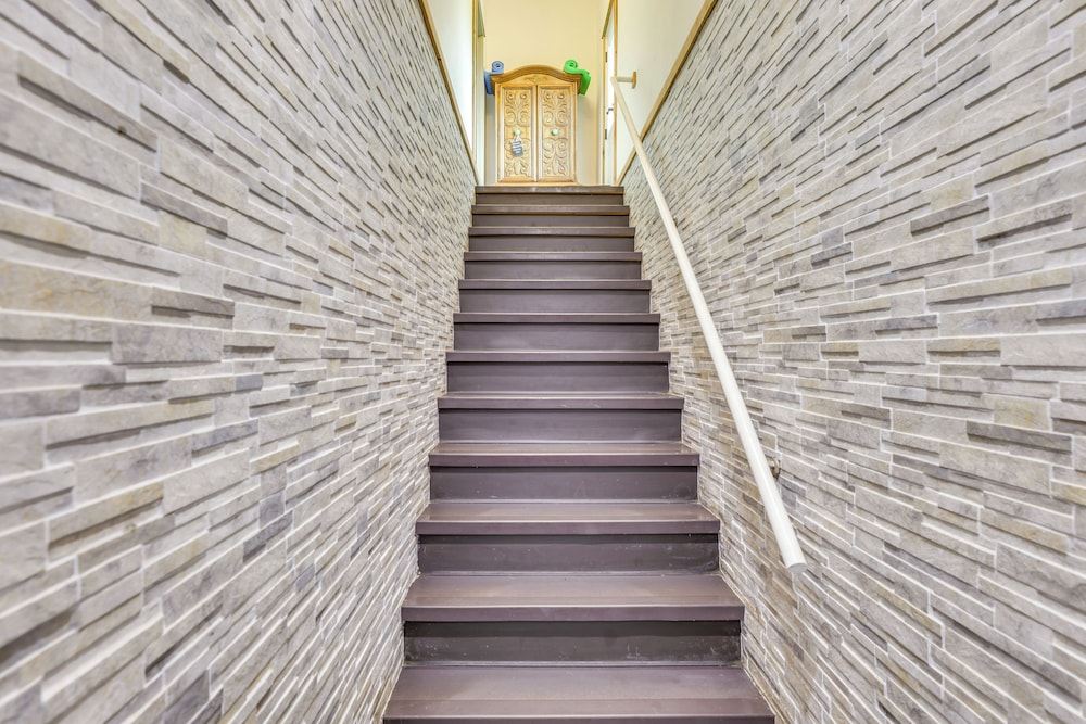 Outdoor Oasis: Luxe Flat in Mt Horeb!