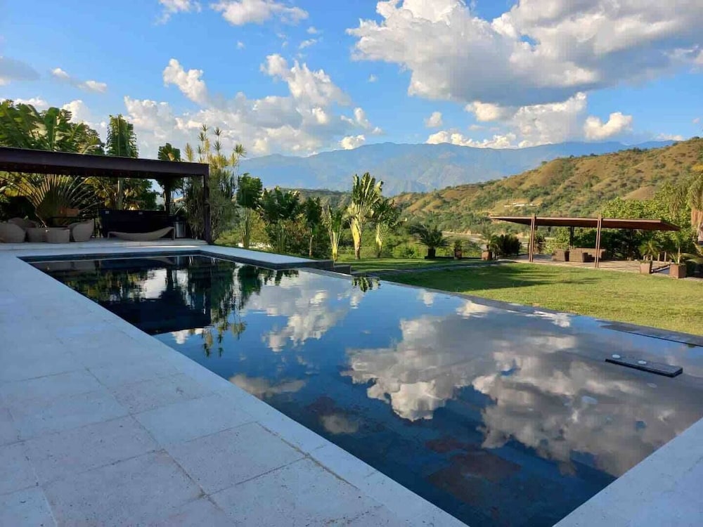 Casa Rio Adentro