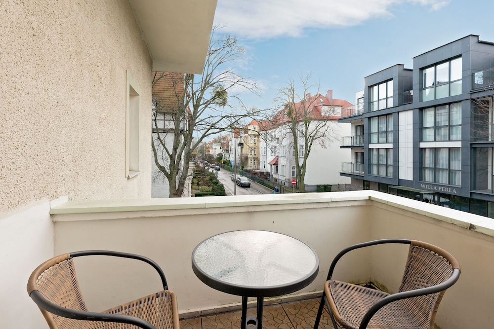 Grand Apartments