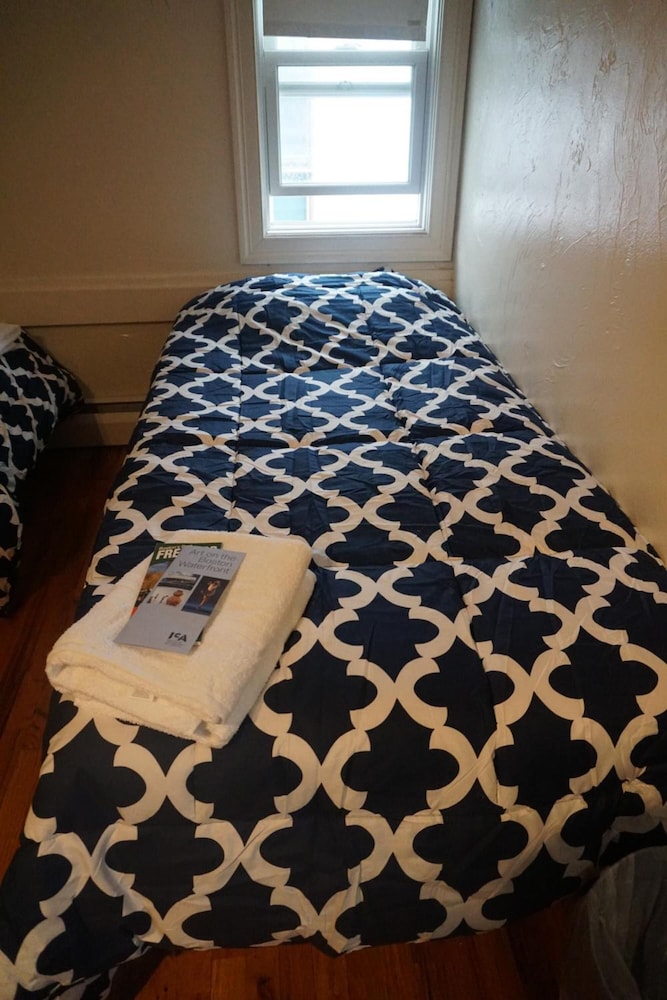 Bedrooms near Fenway & Downtown Boston