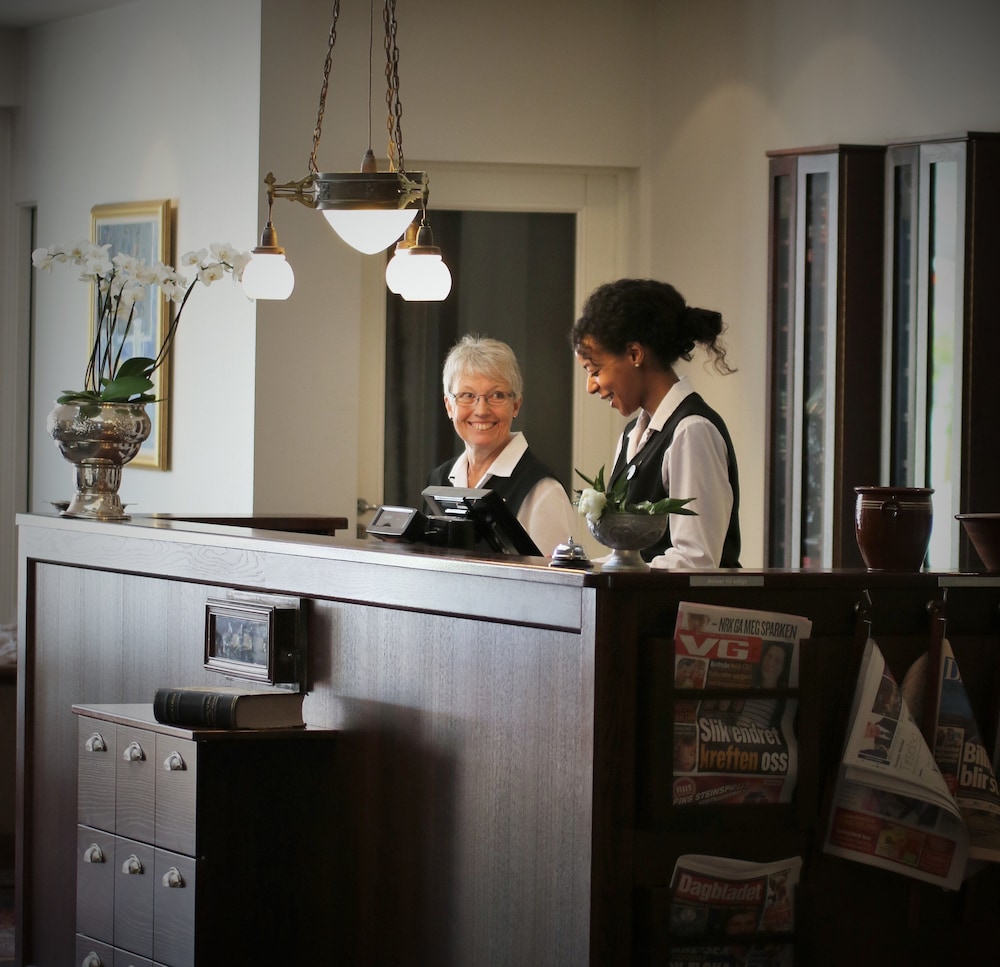 Sandnes Vacations - Kronen Gaard Hotel - Property Image 2