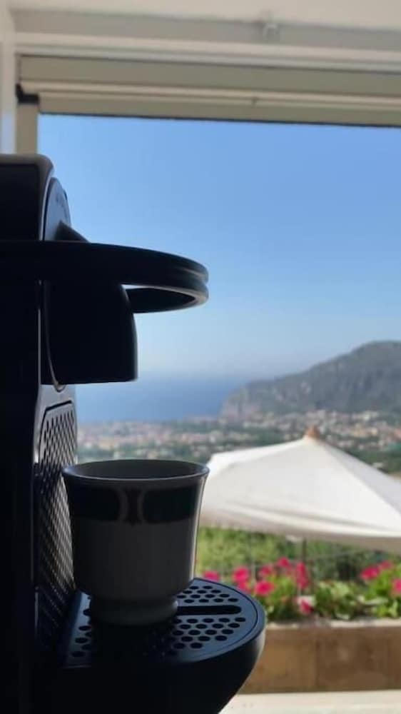 Charming Location Between Positano and Sorrento