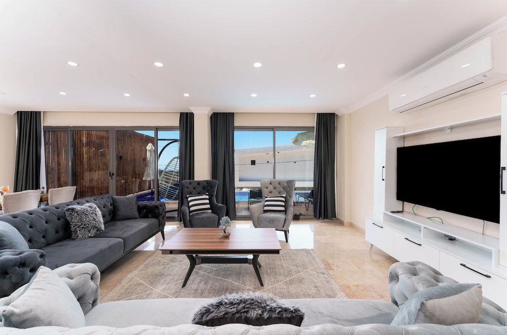 Grand Emora Villas