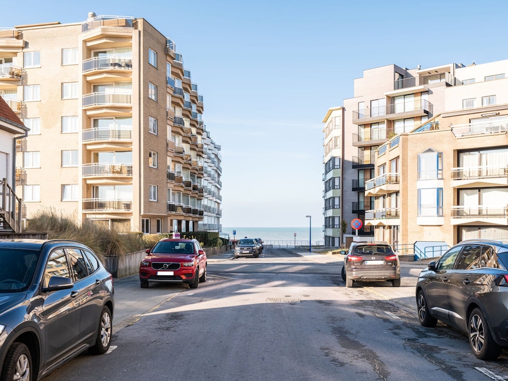 Apartment in Koksijde Near the Sea