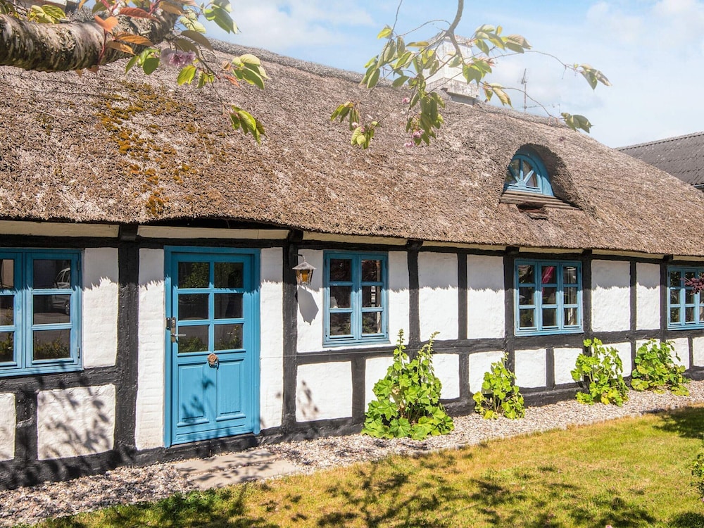 Charming Renovated Cottage - By Traum Ferienwohnungen