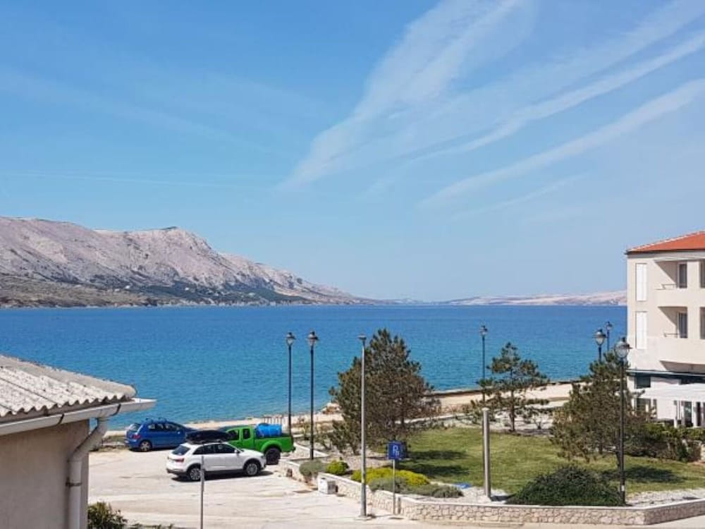 Lina - 30m From the Beach - SA5 view 4