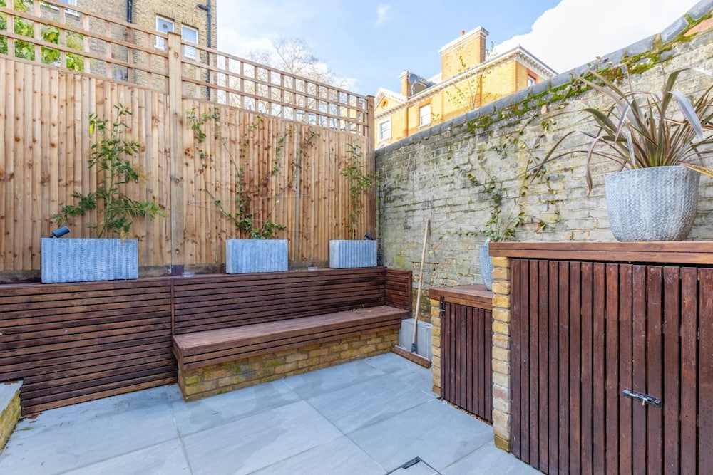 Luxuriously Compact 1BD Eco Home Clapham Common!