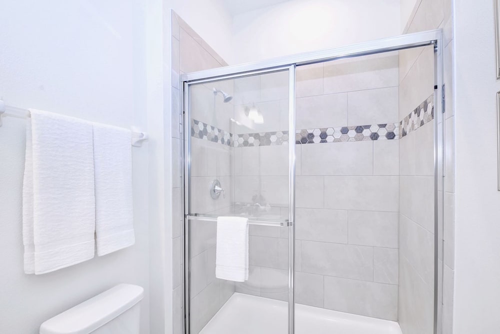 Upstay Mansion w Cinema Games Pool- Sleeps 26