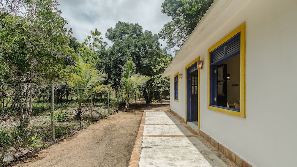 Houses in the Ecovillage D'ajuda Condominium - EVL