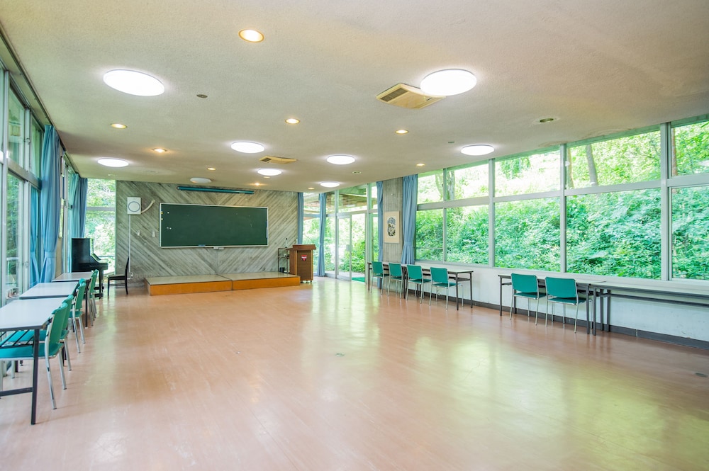 YMCA International Youth Center TOZANSO
